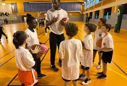 Des jeunes du Monfort sport basket ont rencontré des joueurs du MSB