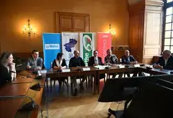 Le challenge d'écriture Classes presse est de retour avec le thème « Derrière les écrans »