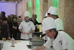 Les chefs et seconds de cuisine des collèges proposent des plats à base de produits locaux