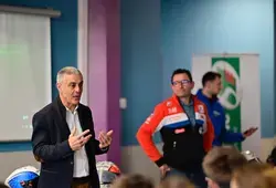 Le Département invite 120 collégiens à la rencontre de Damien Saulnier