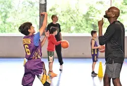 Le Département invite de jeunes Sarthois à la rencontre de basketteurs professionnels !