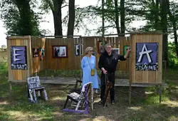 Un parcours photographique à ciel ouvert débute à l'Abbaye Royale de l'Épau