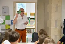 E-Pass Collèges et dictionnaires : le Département accompagne les collégiens