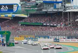 Le départ des 24 Heures du Mans lancé par Roger Federer ! 