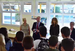 Remise de dictionnaires et chèques collèges à La Suze-sur-Sarthe