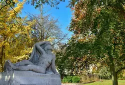 Retour à la lumière pour le chirurgien des « gueules cassées »