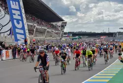 24 Heures vélo : succès populaire et victoire néerlandaise