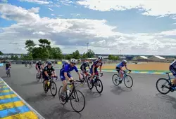 24 Heures vélo : succès populaire et victoire néerlandaise