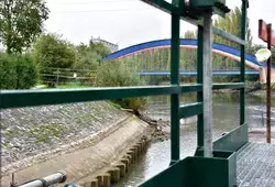 Remplacement de la porte de l'écluse de la Râterie