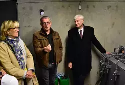 À l'intérieur du poste de commande du barrage automatisé de Saint-Georges