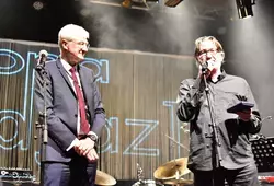 Dominique Le Mèner a remis la médaille du Département à Armand Meignan