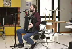 Pamphile en concert à l'Ehpad de Bessé-sur-Braye