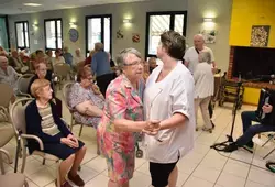 Pamphile en concert à l'Ehpad de Bessé-sur-Braye
