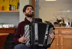 Pamphile en concert à l'Ehpad de Bessé-sur-Braye