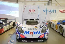 Porsche at Le Mans !