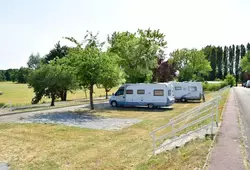 L'inauguration de l'aire de camping-car de Luché-Pringé