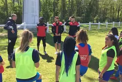 Les joueurs du Mans FC à la rencontre des jeunes footballeurs du Lude