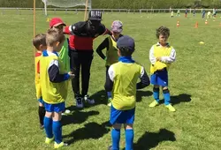 Les joueurs du Mans FC à la rencontre des jeunes footballeurs du Lude