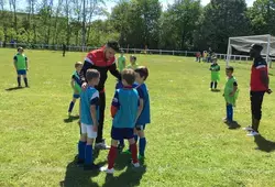 Les joueurs du Mans FC à la rencontre des jeunes footballeurs du Lude