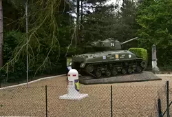 Le char Sherman à Mézières-sur-Ponthouin