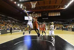 MSB – CHOLET : 1er match à la maison, 1ère victoire de la saison