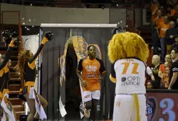 MSB – CHOLET : 1er match à la maison, 1ère victoire de la saison