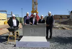 Pose de la 1ère pierre Oui Care