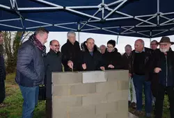 Première pierre à Sainte-Osmane