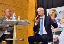 Première réunion publique à Pontvallain