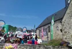 Passage à Saint-Léonard-des-Bois