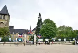 Exposition Nikolaj Lund sur les grilles de l'Hôtel du Département