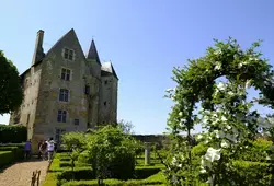 Le Donjon de Ballon monument préféré des Sarthois