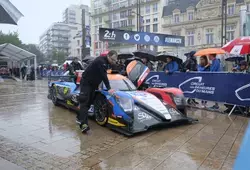JOUR 2 - Alonso, SO24 et empreintes Pescarolo