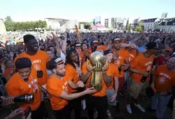 Retour triomphal des Champions de France