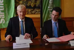 Signature de la convention relative à l'échangeur