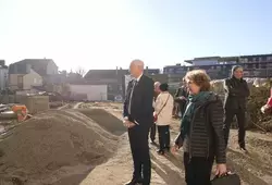 Première pierre du centre international d’art actuel