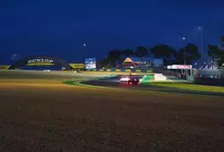 La nuit, tout n'est pas gris