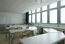 Le Mans : inauguration du collège Pierre-Gilles de Gennes