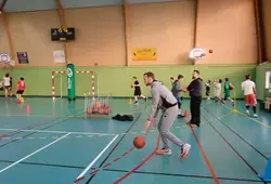 Des joueurs du MSB à la rencontre des jeunes basketteurs