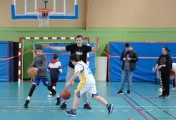 Des joueurs du MSB à la rencontre des jeunes basketteurs