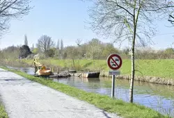 Le Département nettoie la rivière Sarthe