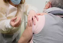 Ouverture du centre de vaccination départemental de grande capacité au Mans