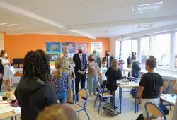 illustration Parigné-l’Evêque : Visite du collège en présence du Recteur