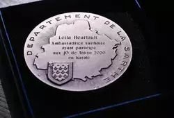 Image d'illustration remise de médaille Leïla Heurtault