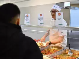 nouveau restaurant scolaire au collège John Kennedy d'Allonnes