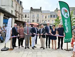 Inauguration des travaux de rénovation de la place Carnot à Mamers