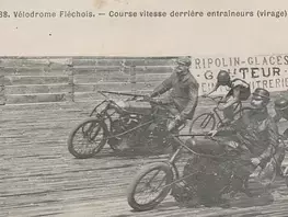 Image d'archives d'une course de vitesse au vélodrome fléchois
