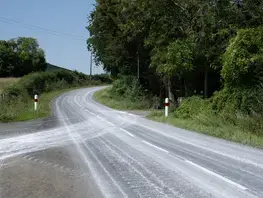 Fortes chaleurs : des interventions pour préserver les routes départementales