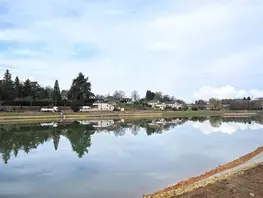 Le lac de Saint-Calais a été préservé et remis en eau