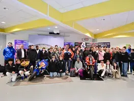 120 collégiens à la rencontre de Damien Saulnier